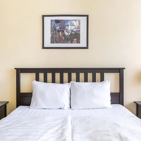 Gde Wesselenyi 8 アパート *