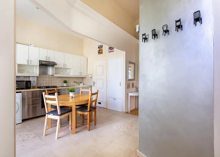 Gde Wesselenyi 8 * Budapeşte